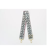 Load image into Gallery viewer, Interchangeable Crossbody Straps